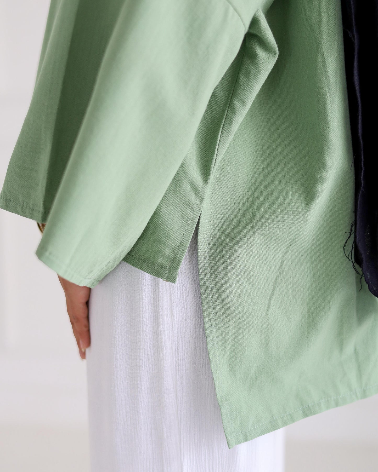 Whisper top - Olive